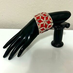 Metal Floral Red Bracelet